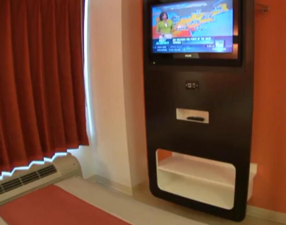 Motel 6 Мантека Экстерьер фото